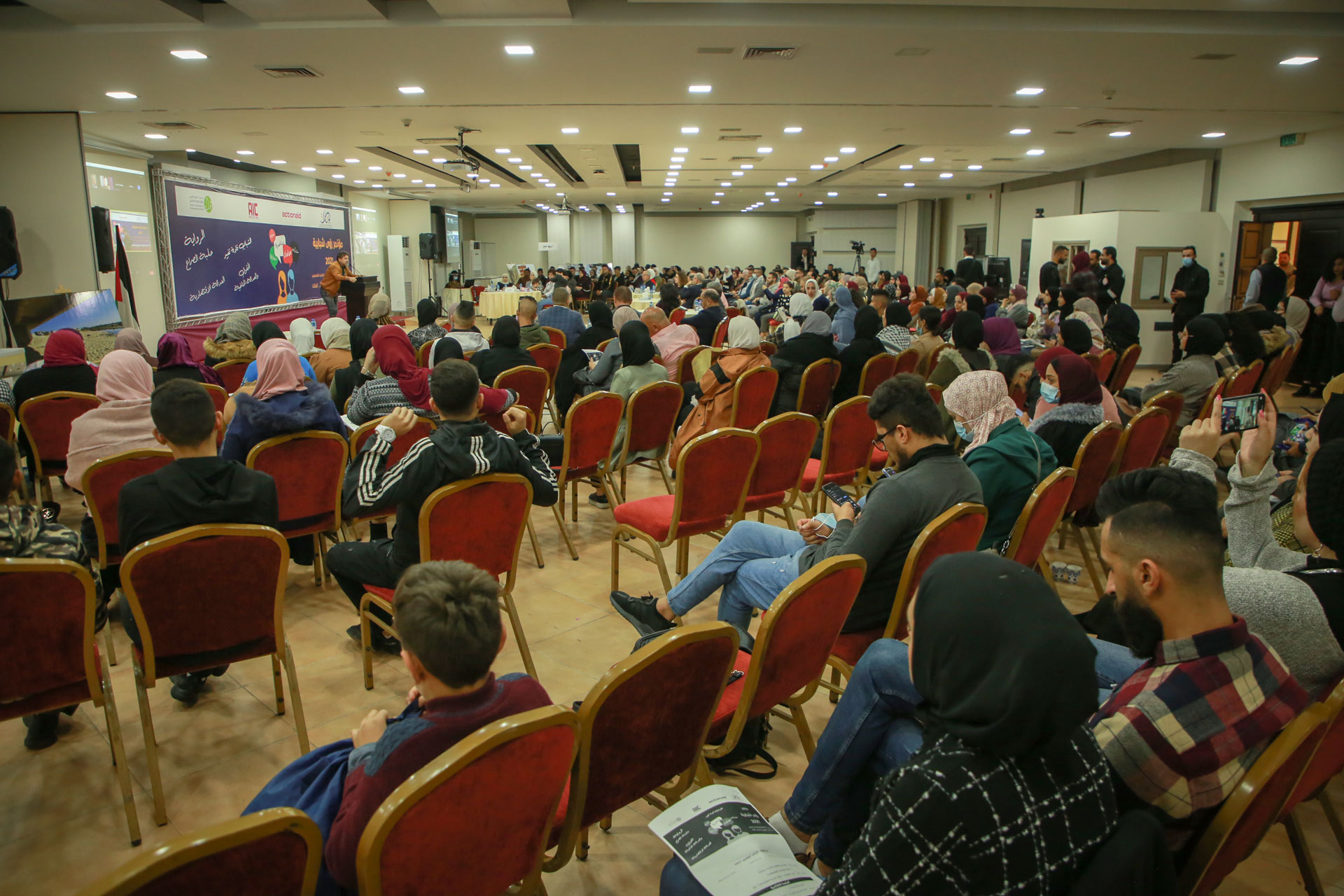 بمشاركة أكثر من 600 شاب: التأكيد على أهمية دور الشباب في تعزيز الرواية وتحقيق العدالة البيئية والاقتصادية

