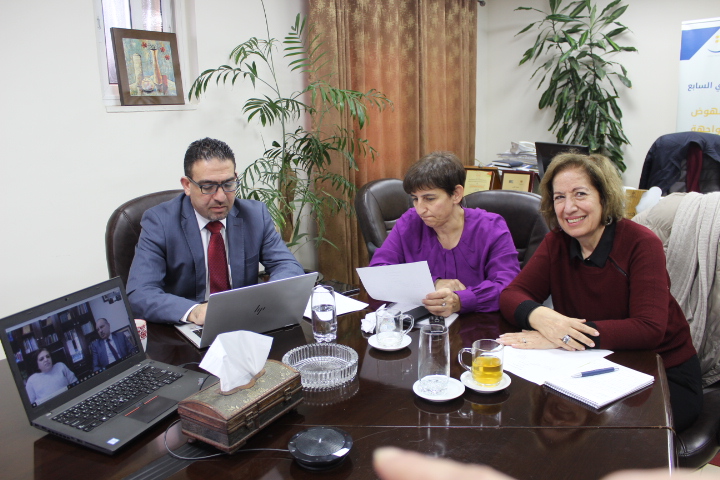 اجتماع لجنة التحكيم لدراسة المبادرات المشاركة في "تحدي الإبداع فلسطين 2018"