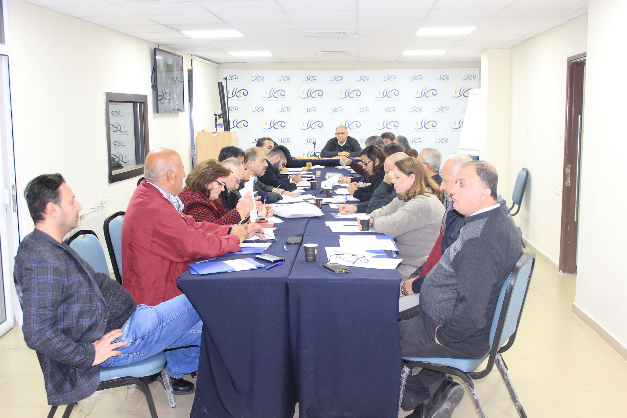 Discussion of approaches to achieving national unity and emphasizing the importance of having a popular base that rejects division.