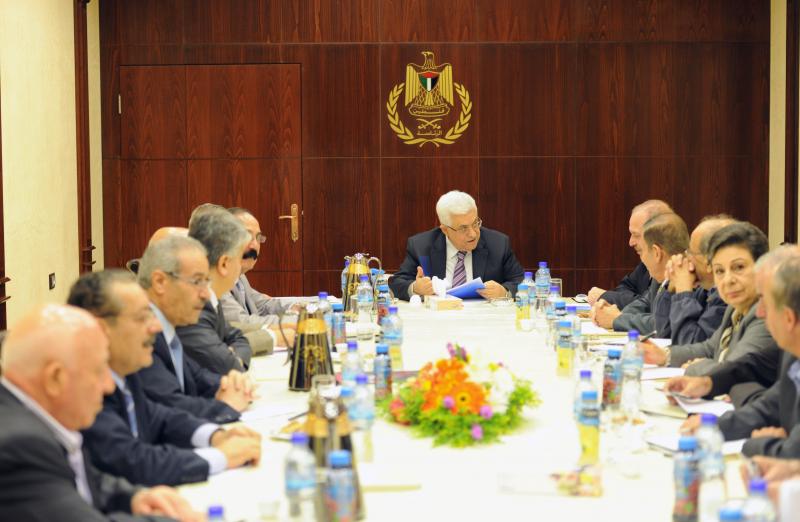 القضايا كبيرة والأحداث صغيرة