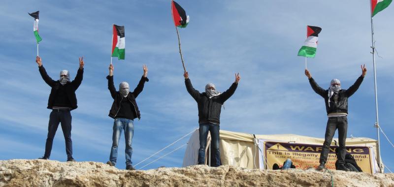 The suicide of political thought and the decline of the traditional party system