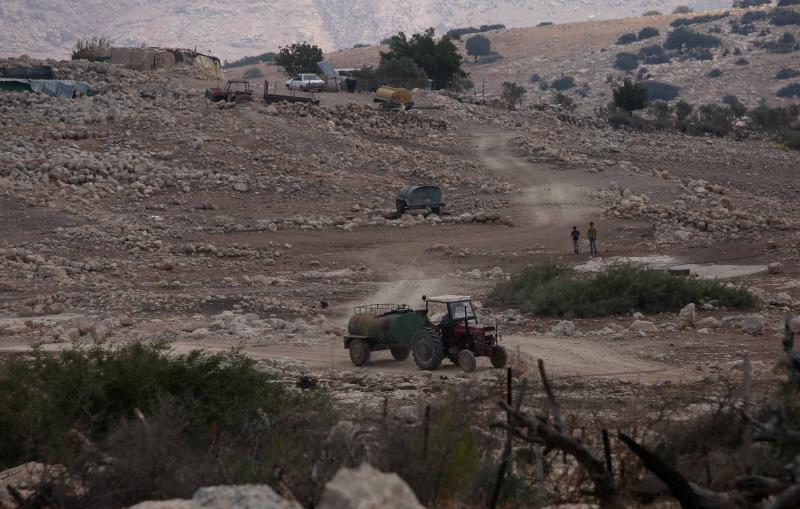 سياسات تعزيز صمود التجمعات البدوية شرقي القدس المحتلة