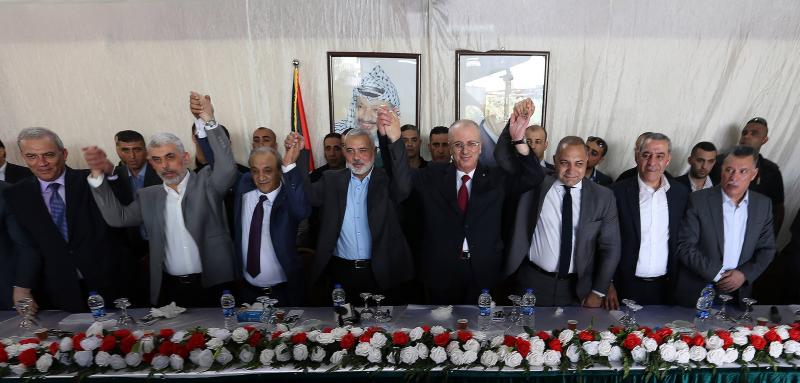 "فتح" و"حماس" بين إدارة الانقسام وأسس الشراكة السياسية